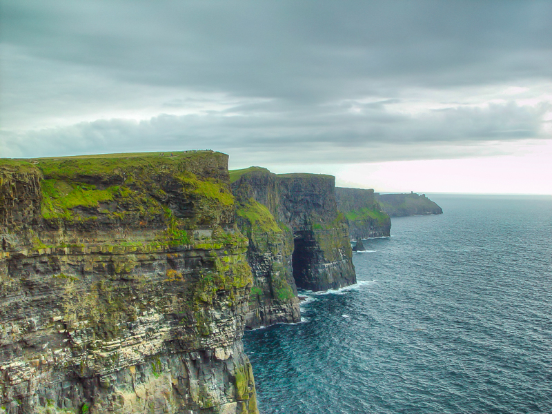 419_Cliffs_of_Moher_03-Aug-04x3